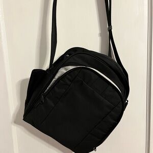 Pacsafe Metrosafe LS250 Anti-Theft Shoulder Bag
